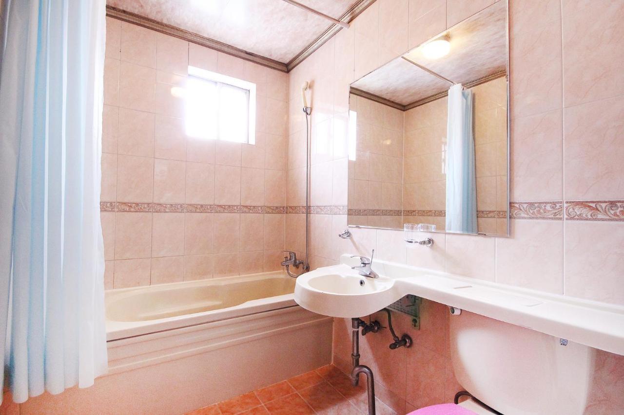 Apple House Motel Gyeongju Bagian luar foto