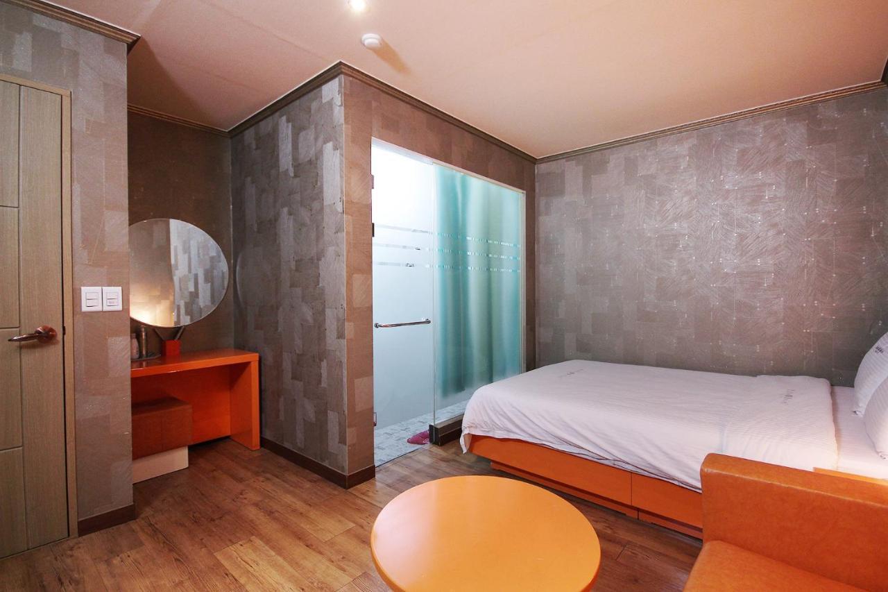 Apple House Motel Gyeongju Bagian luar foto