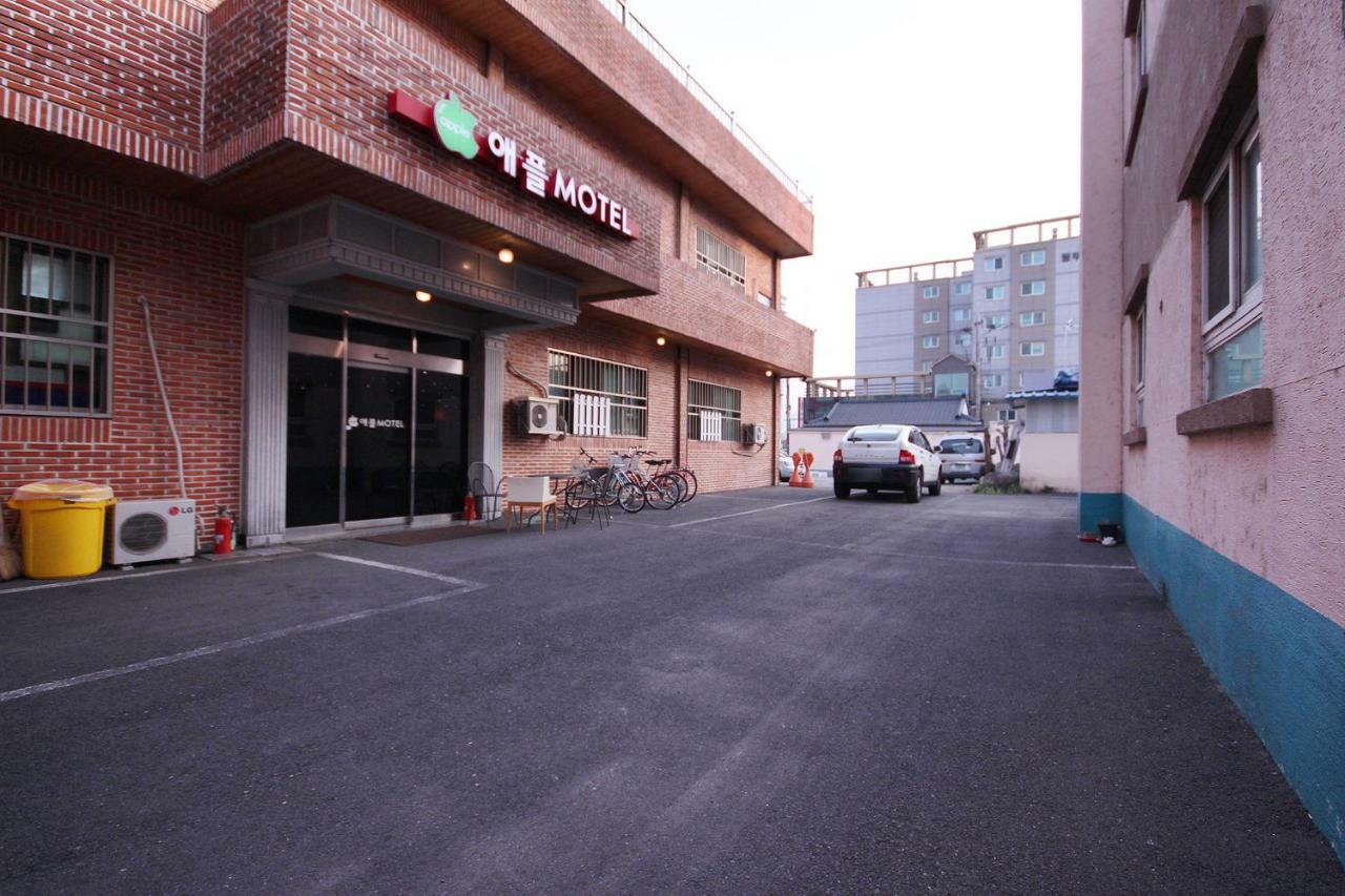 Apple House Motel Gyeongju Bagian luar foto
